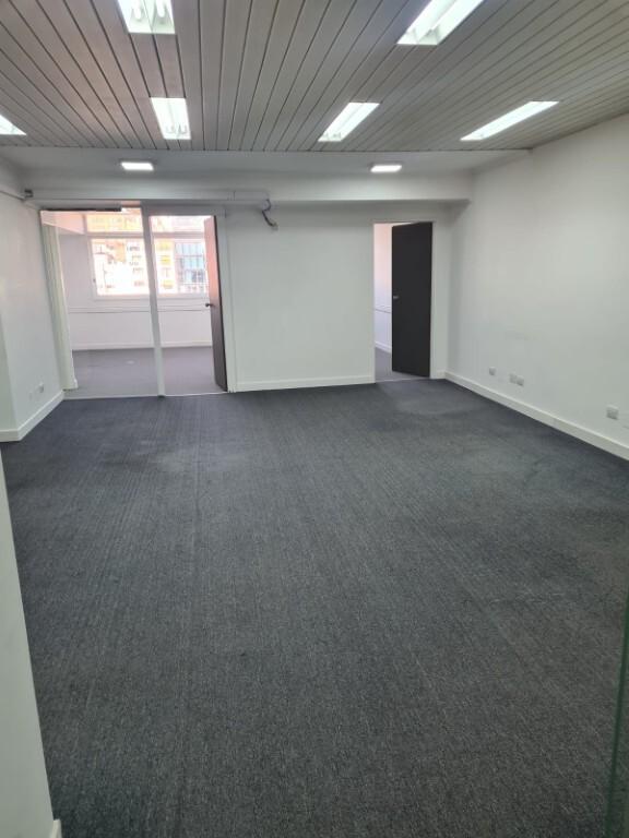 Foto de Oficina al frente en alquiler en Barrio Norte Recepción, sala de, imagen 1