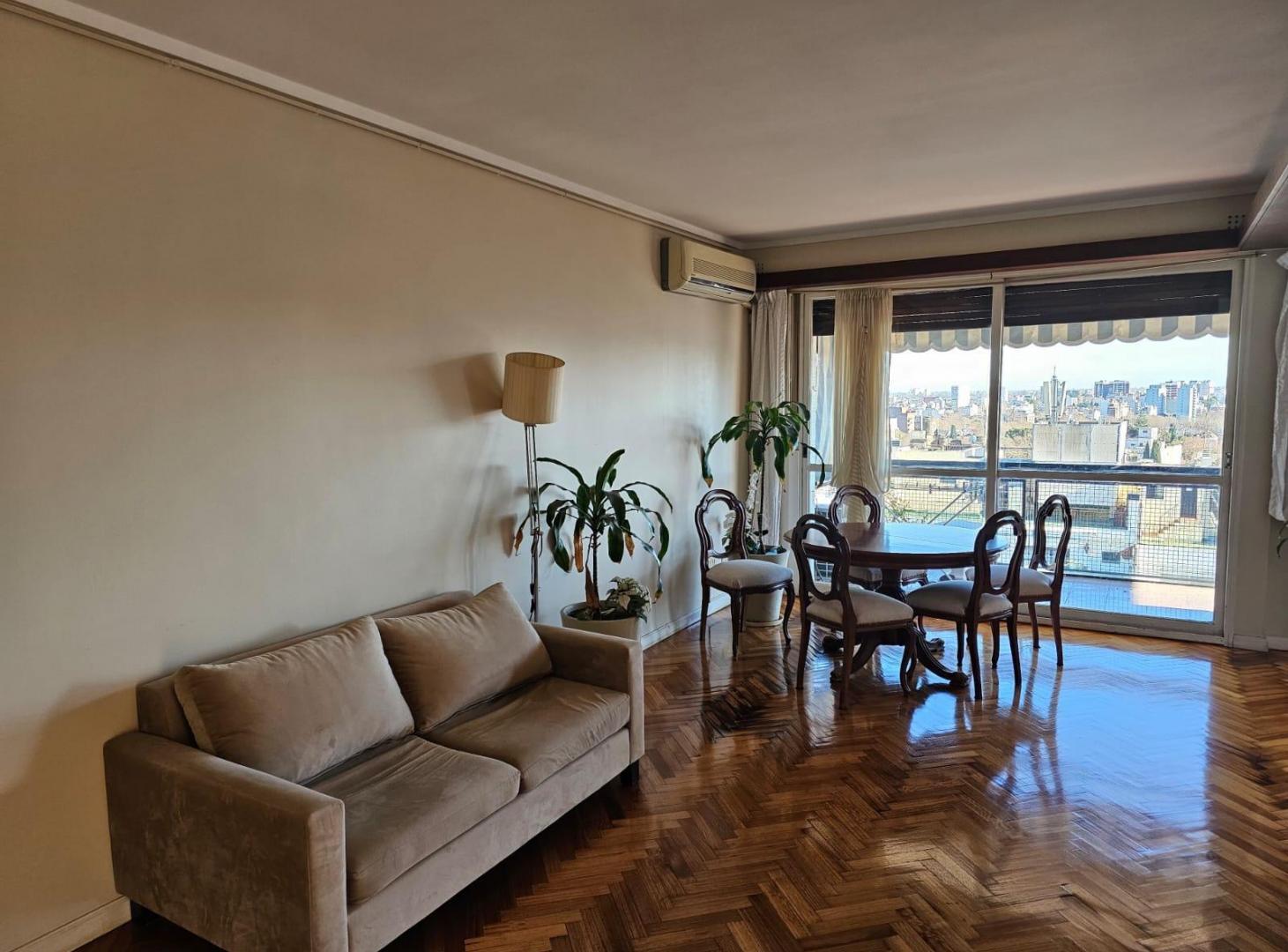 Foto de Departamento en venta en Colegiales Living Comedor a balcón Toilette 2, imagen 3