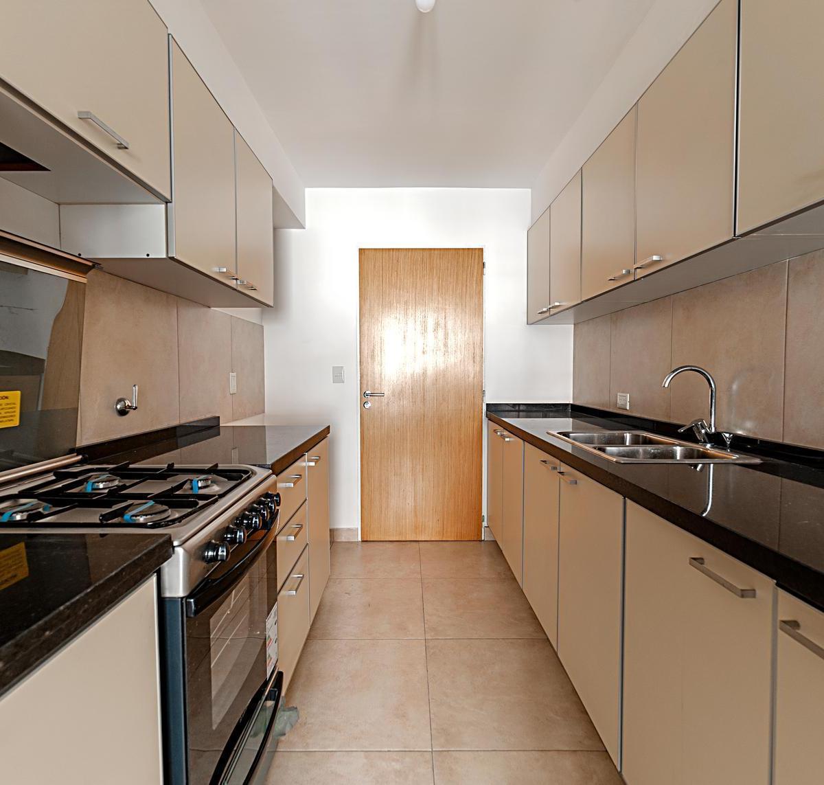 Venta Departamento 2 Ambientes con Balcón Terraza y Parrilla Propia Caballito 3