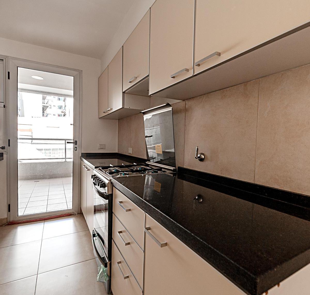 Venta Departamento 2 Ambientes con Balcón Terraza y Parrilla Propia Caballito 1