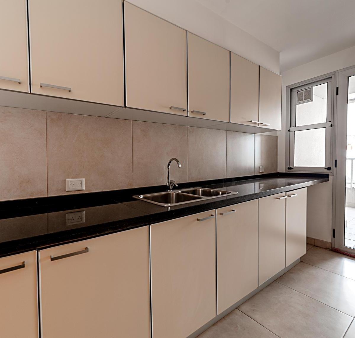 Venta Departamento 2 Ambientes con Balcón Terraza y Parrilla Propia Caballito 2