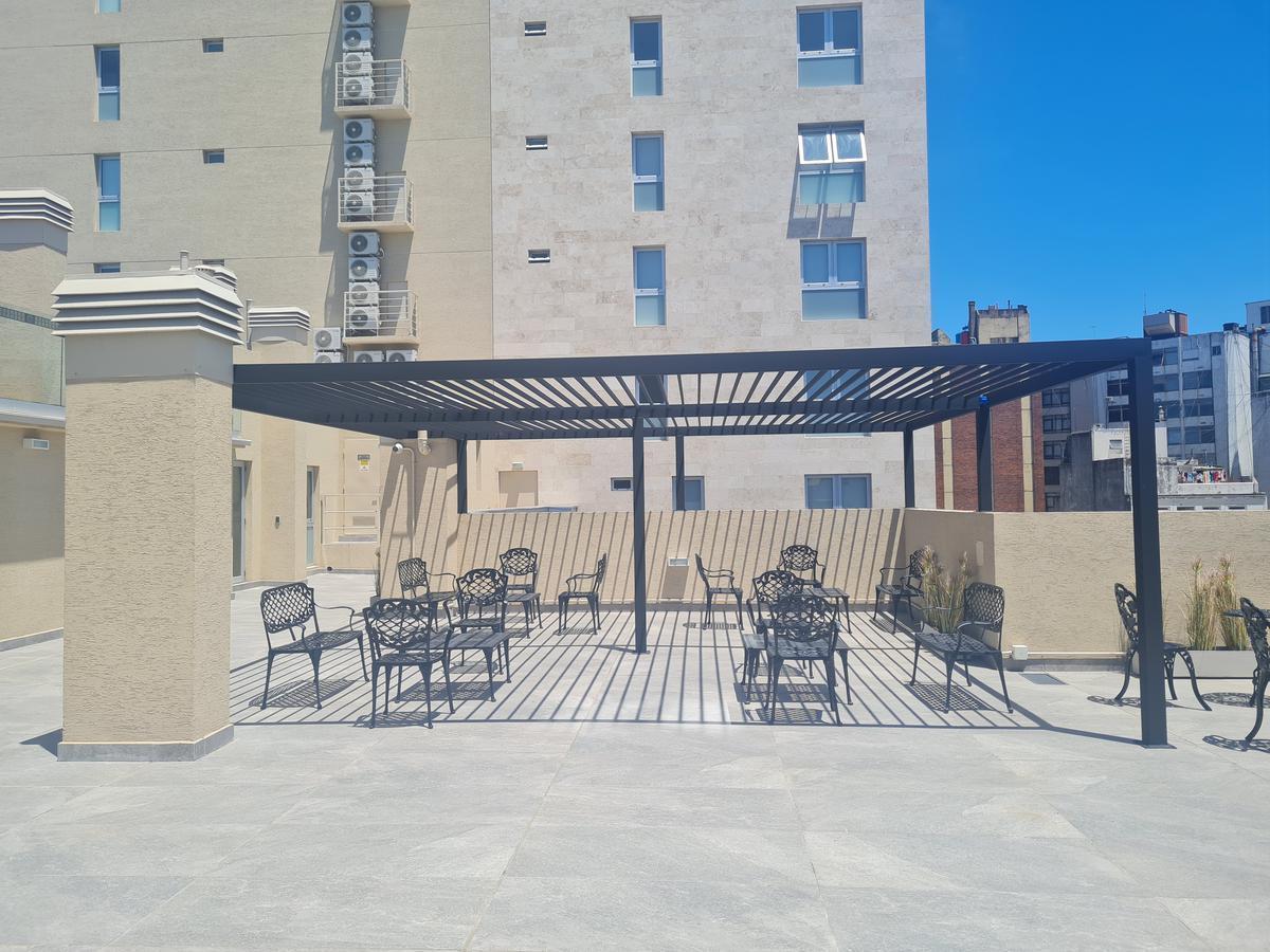 VENTA LOCAL GASTRONOMICO CON RENTA EN PLANTA BAJA EN MONSERRAT A ESTRENAR