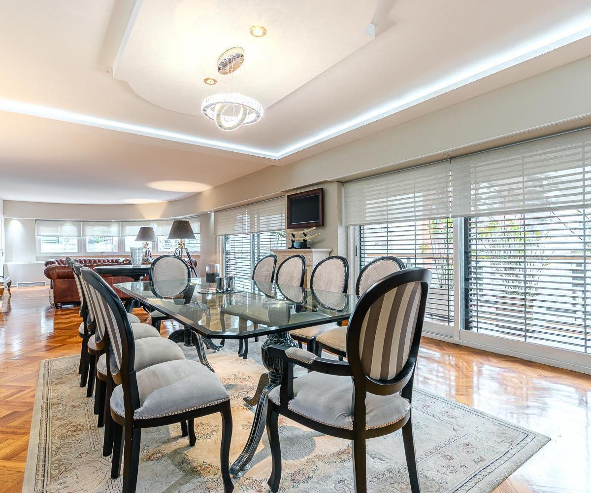 Venta Departamento 5 Ambientes con Dependencia 2 Cocheras Baulera en Belgrano 4