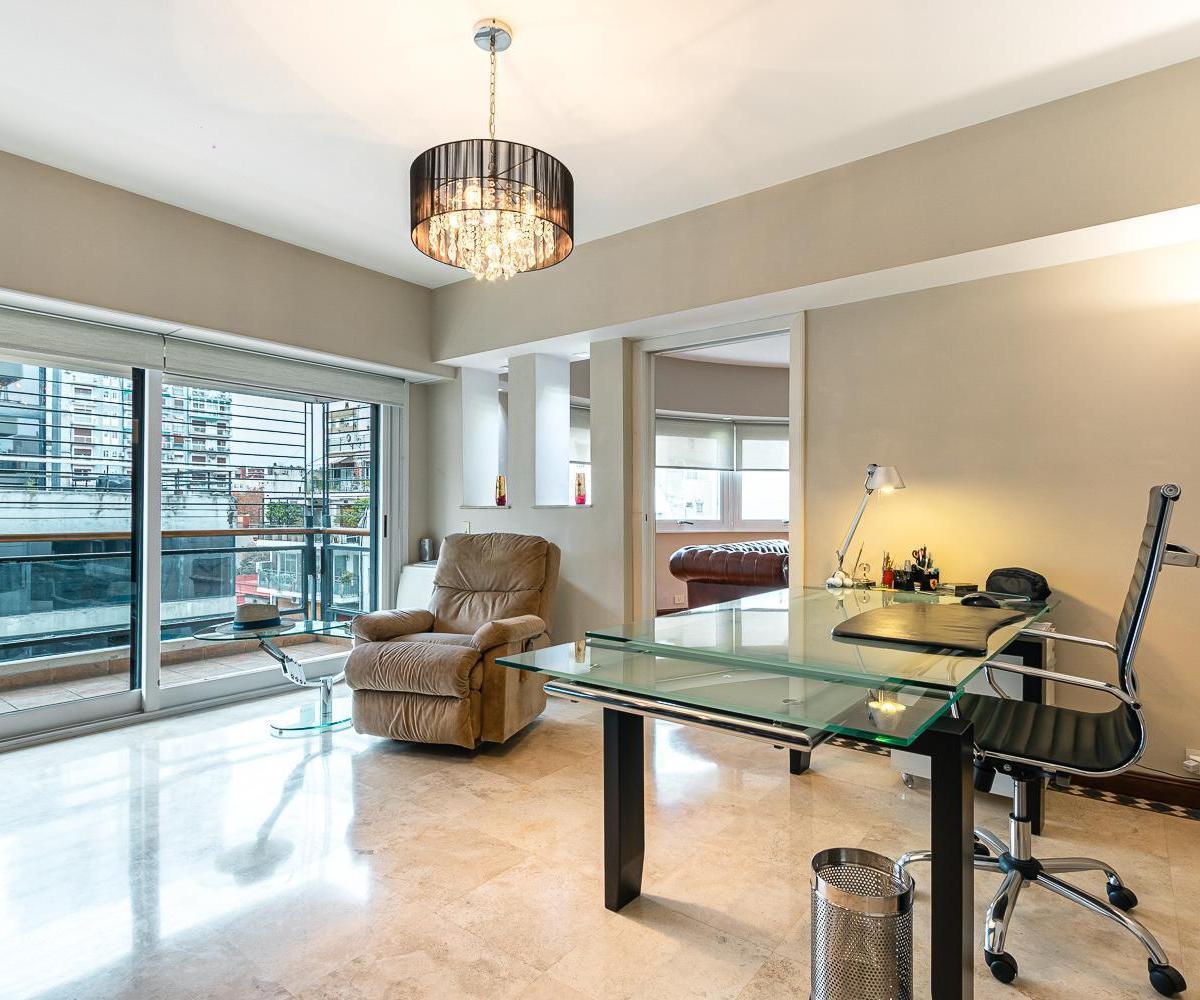 Venta Departamento 5 Ambientes con Dependencia 2 Cocheras Baulera en Belgrano 3