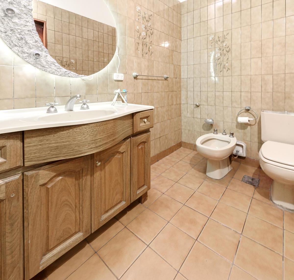 Venta PH en Flores de 3 ambientes con patio, terraza y quincho