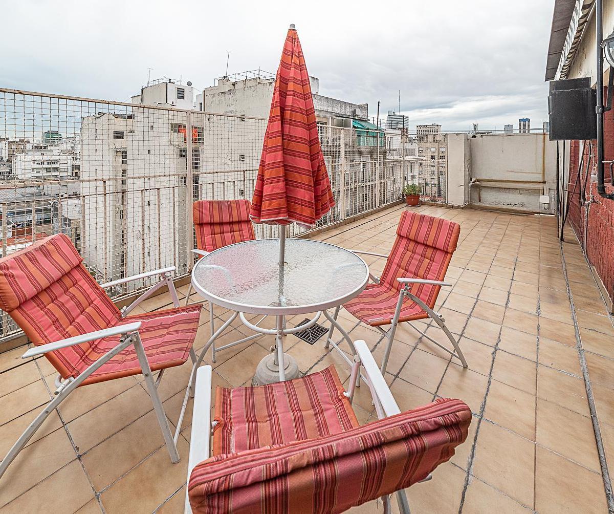 Departamento 3 Ambientes con Dependencia en San Telmo con Balcon Aterrazado 1