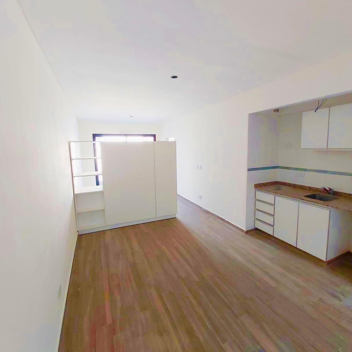 Foto de VENTA MONOAMBIENTE DIVISIBLE EN SAN CRISTOBAL, imagen 2