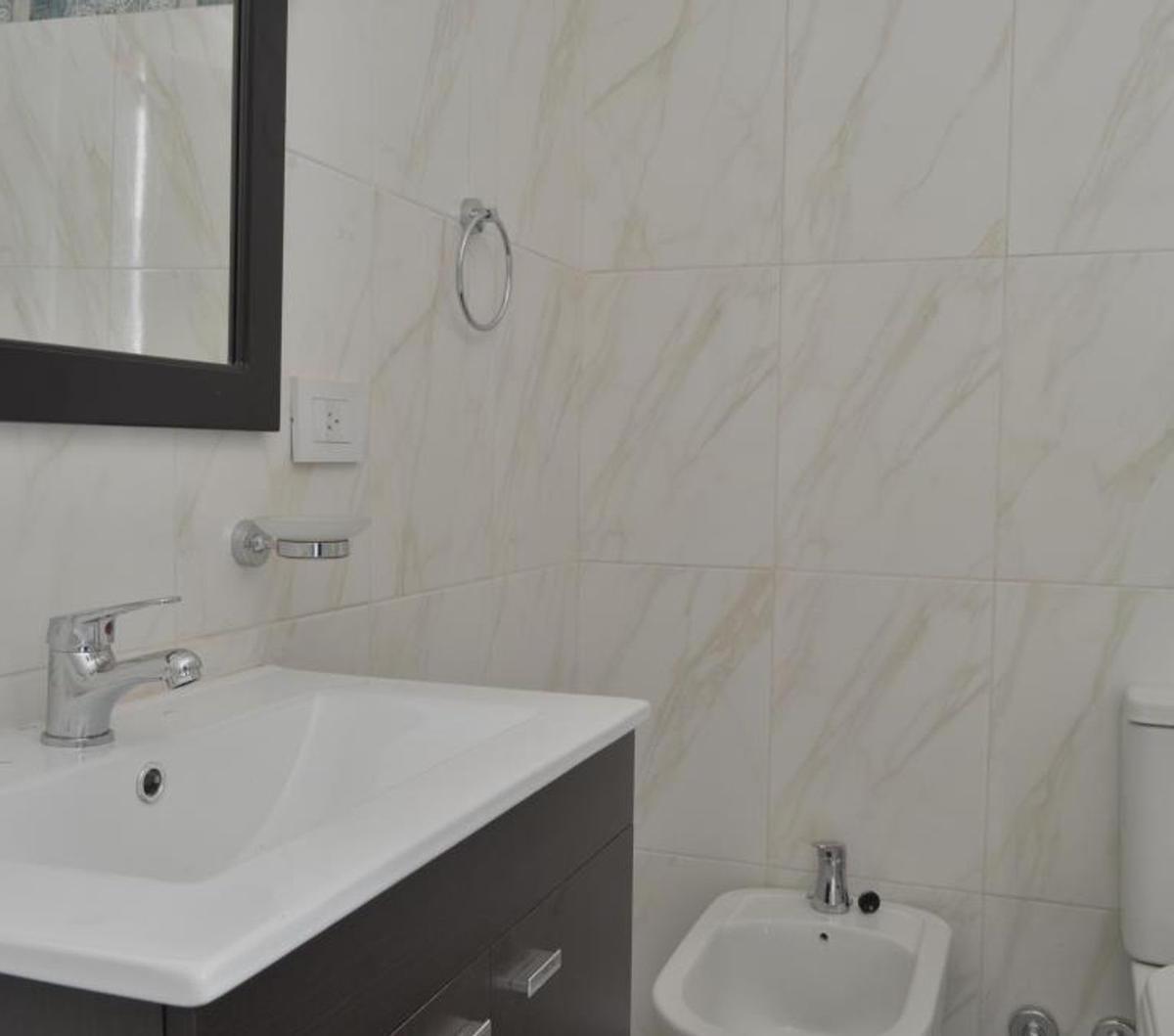 Foto de VENTA MONOAMBIENTE DIVISIBLE EN SAN CRISTOBAL, imagen 4