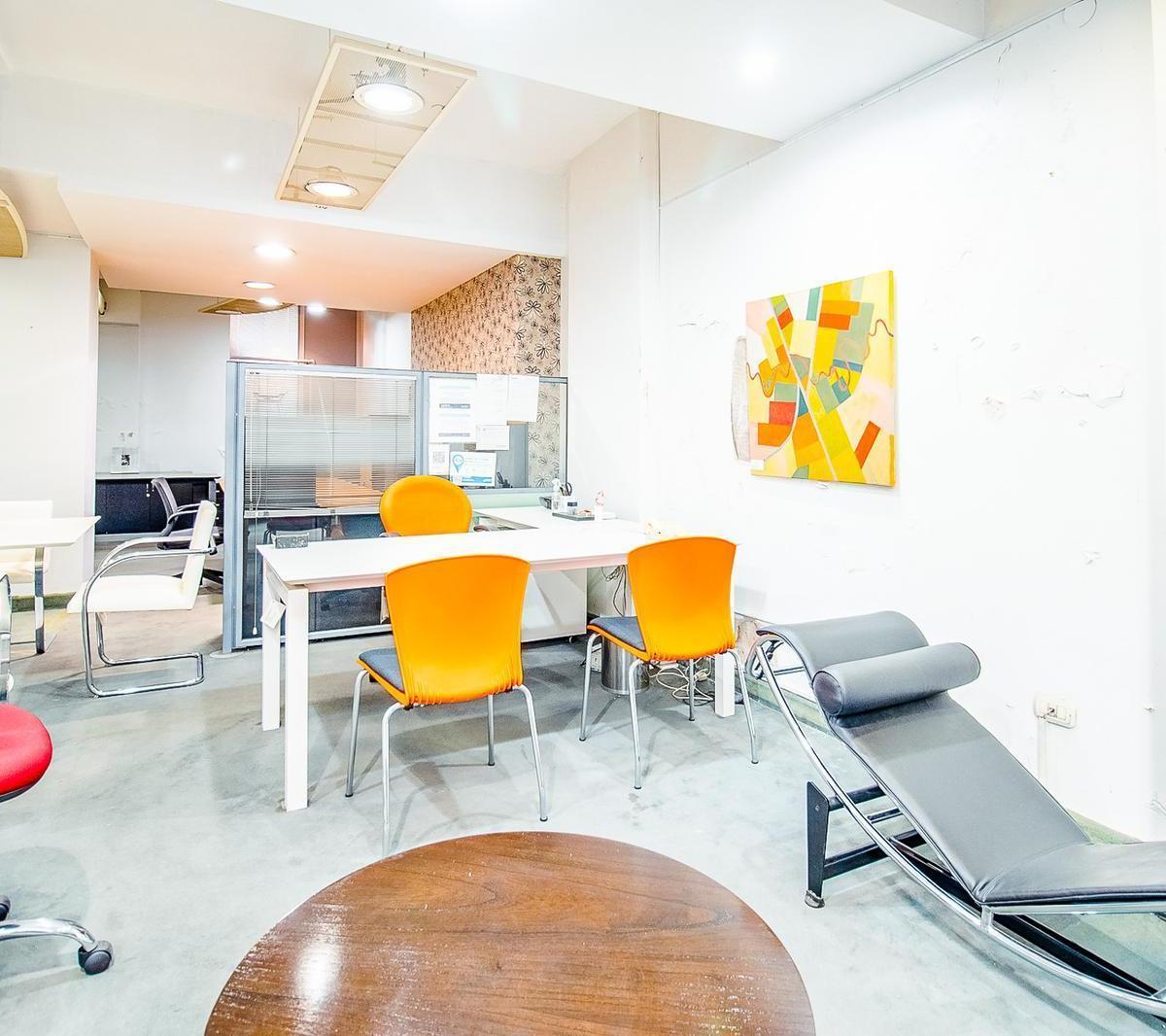 Foto de VENTA O ALQUILER DE LOCAL EN RECOLETA, imagen 2