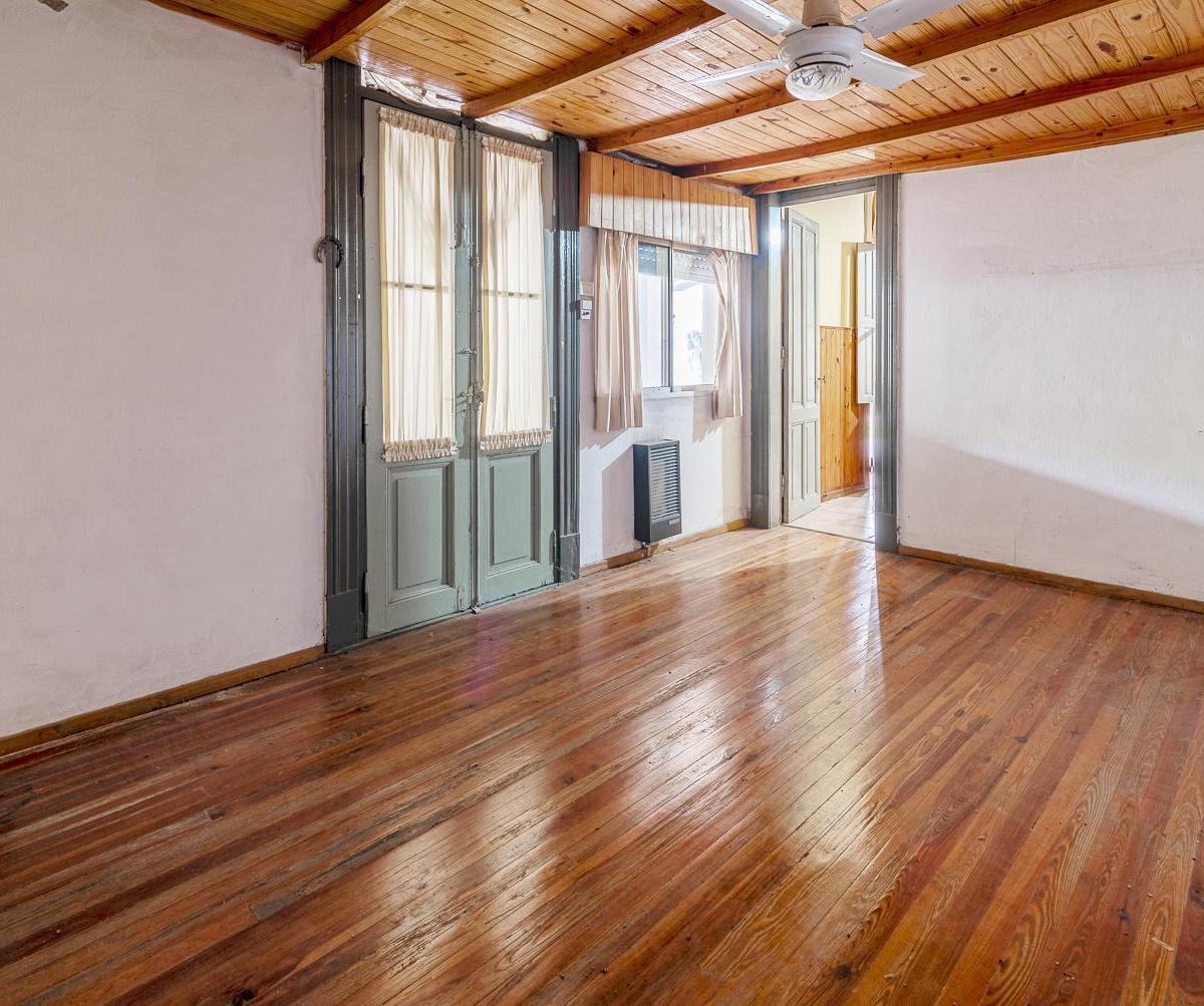 Venta Casa Para Reciclar a Pocas Cuadras del Centro de San Isidro 3