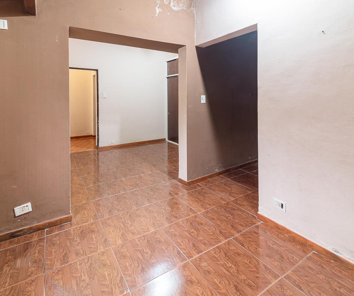Venta de Casa 4 Ambientes en El Palomar 1