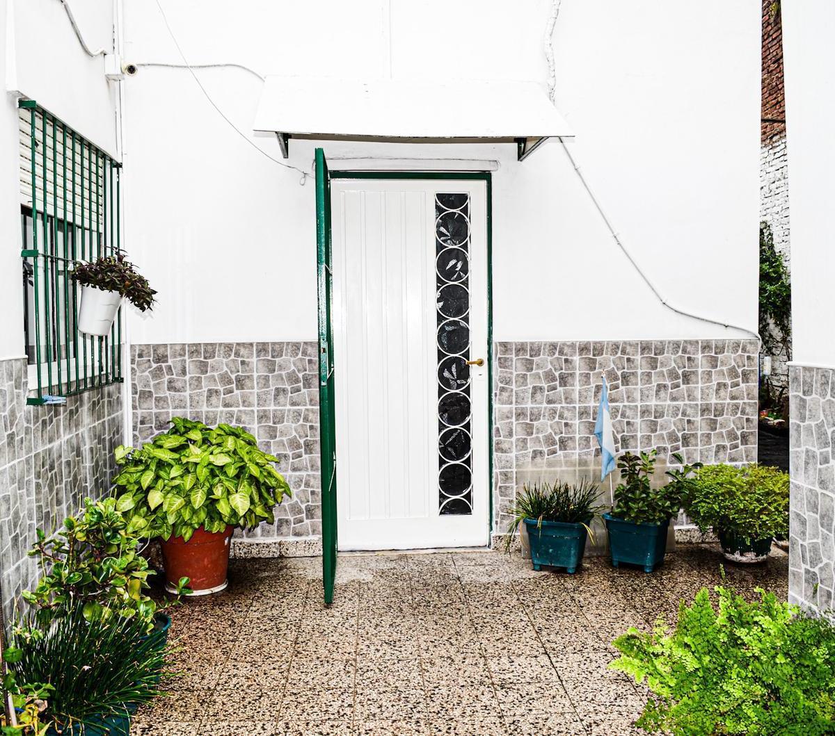 Venta Casa 5 Ambientes en Pompeya 5