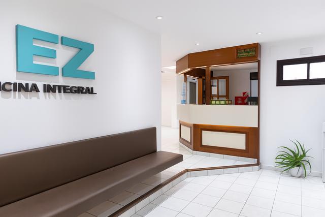 Venta Casa Berisso con oficinas comerciales ideal consultorios 3