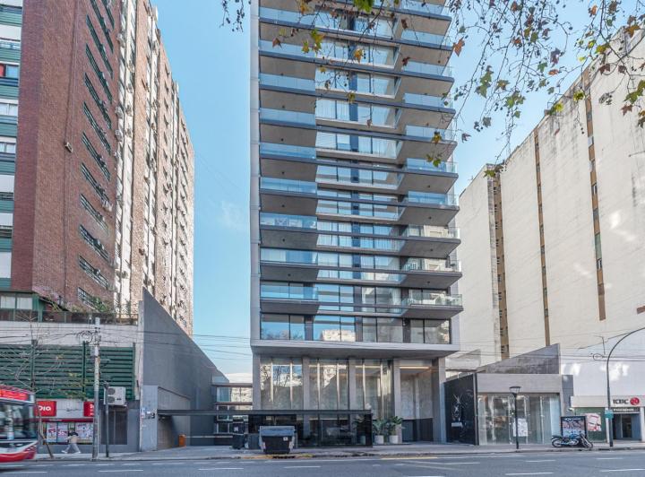 VENTA DEPARTAMENTO 5 AMBIENTES  ALMAGRO LUMIERE URBANO 3
