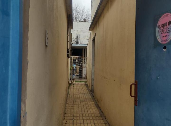 Alquiler casa Villa Ballester con dos locales 2