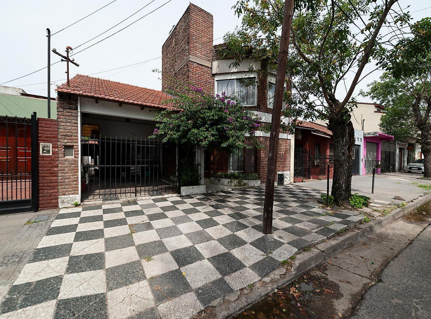 VENTA CASA EN MONTE GRANDE