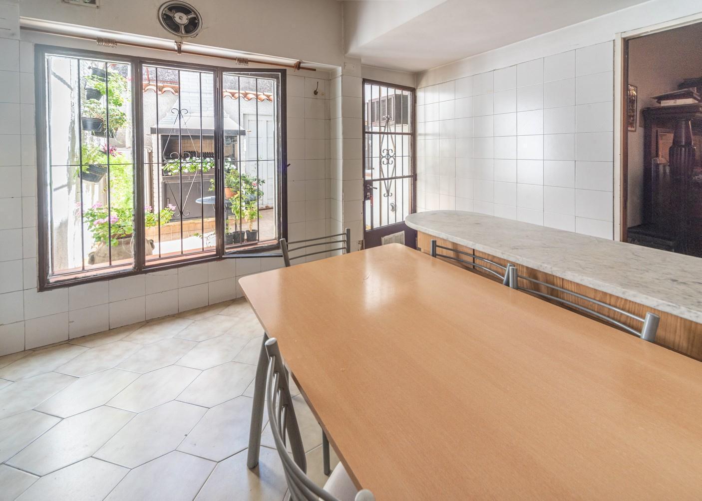 Foto de Venta Casa 4 dormitorios Caballito, imagen 2