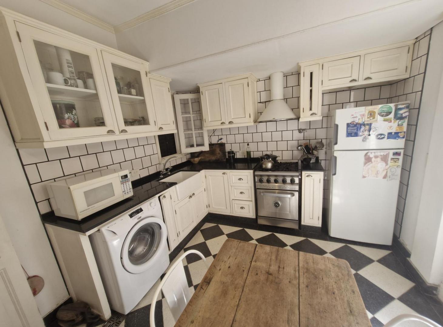 Foto de Venta Casa 4 ambientes en Liniers con patio y terraza, imagen 3