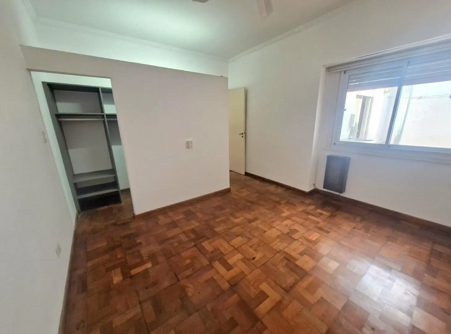 VENTA PH 3 AMBIENTES EN OLIVOS CON PATIO Y LAVADERO 4