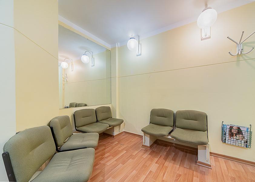 Foto de Venta Departamento Consultorio 4 ambientes en Palermo, imagen 2