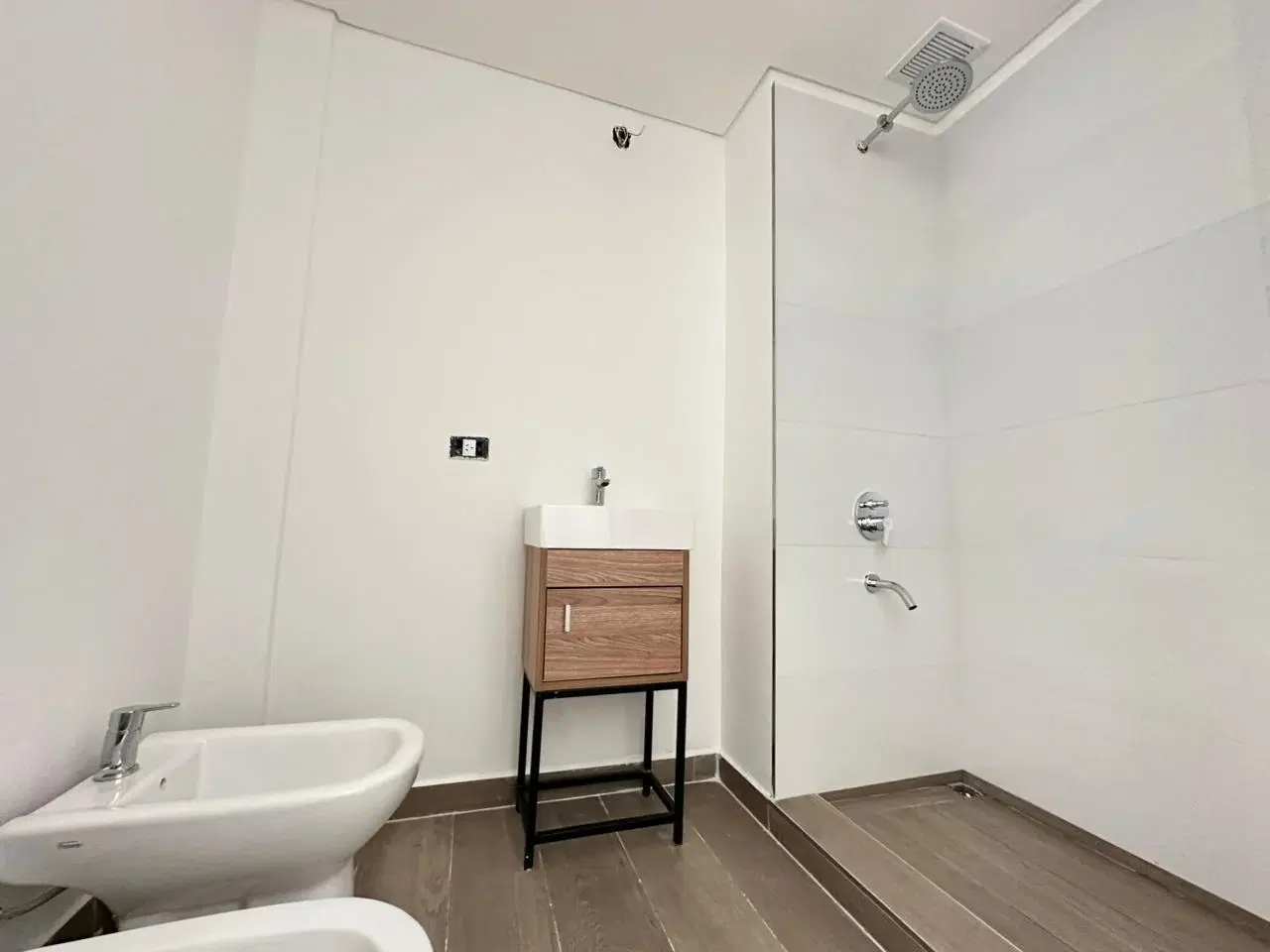 Venta departamento monoambiente con balcón aterrazado en Palermo. Piso alto. 3