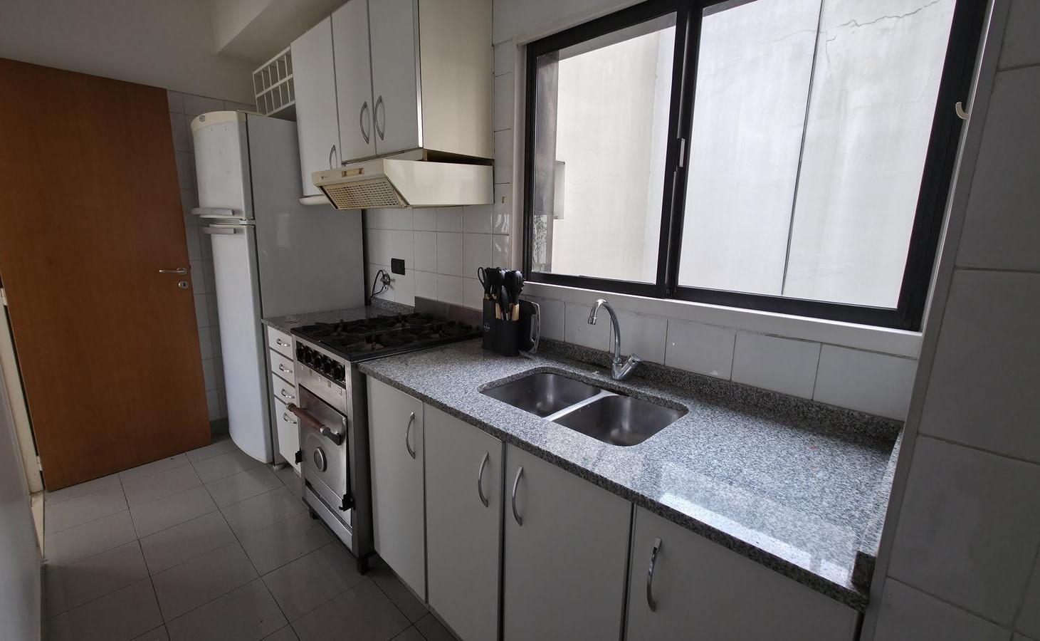 Foto de Alquiler Departamento semipiso dos ambientes en Cañitas balcón, imagen 4