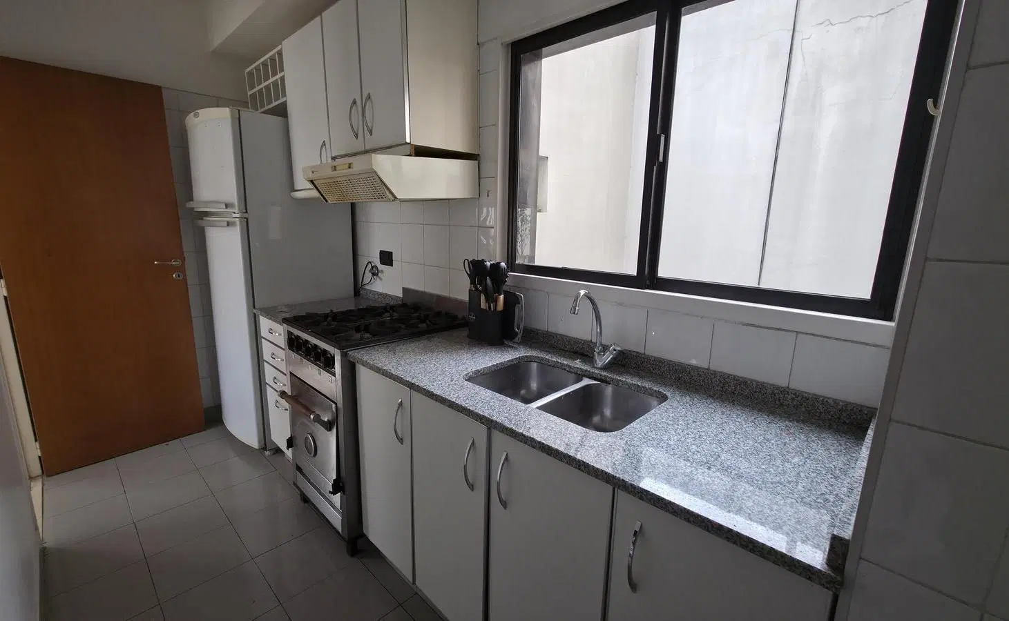 Alquiler Departamento semipiso dos ambientes en Cañitas balcón aterrazado 4