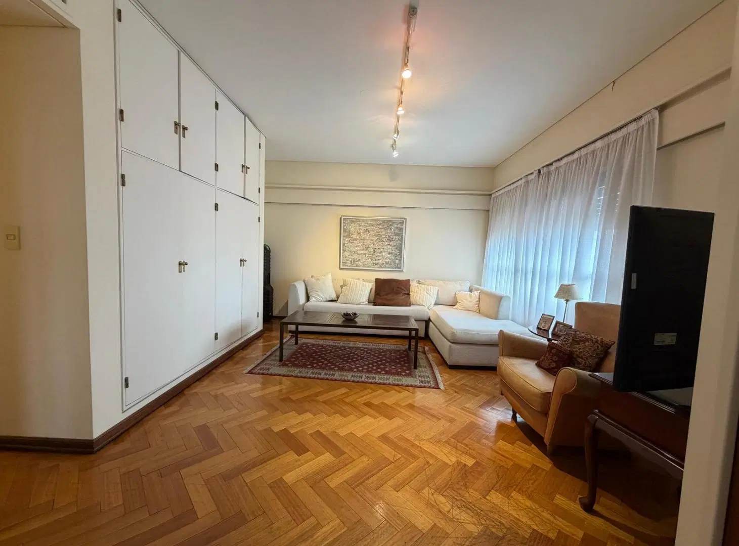 Venta Departamento 3 ambientes con dependencia Retiro con cochera 4