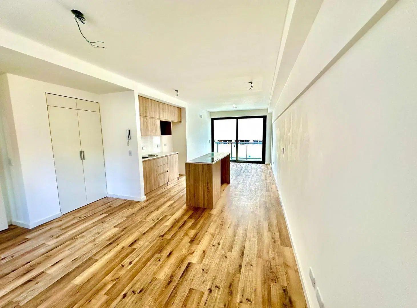 VENTA Departamento - Belgrano loft piso al frente a estrenar, distribución de 2 ambientes.  AIRBNB 4