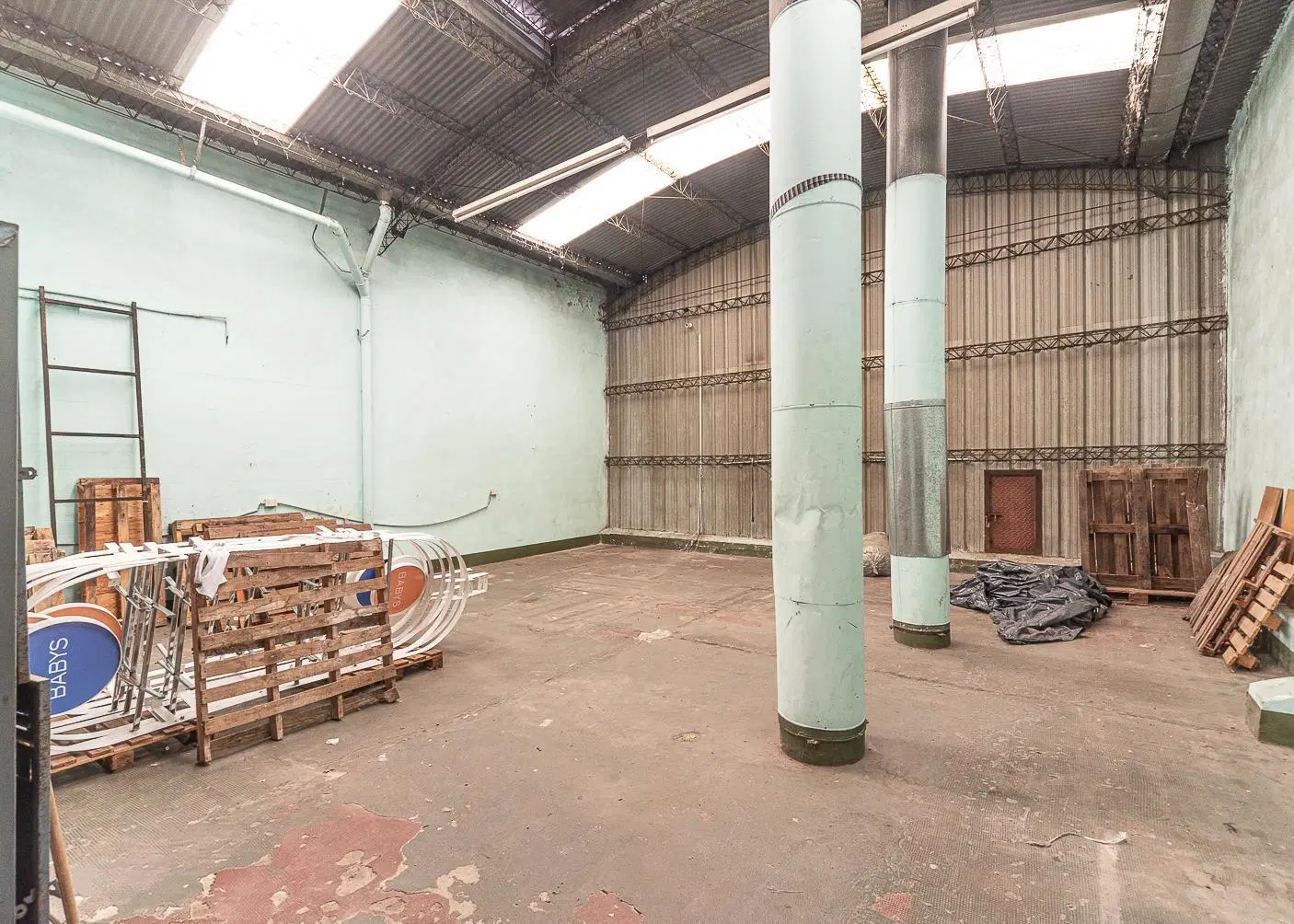 VENTA IMPORTANTE INMUEBLE INDUSTRIAL / COMERCIAL EN VENTA – ZONA MIXTURA 2 – CABA 5