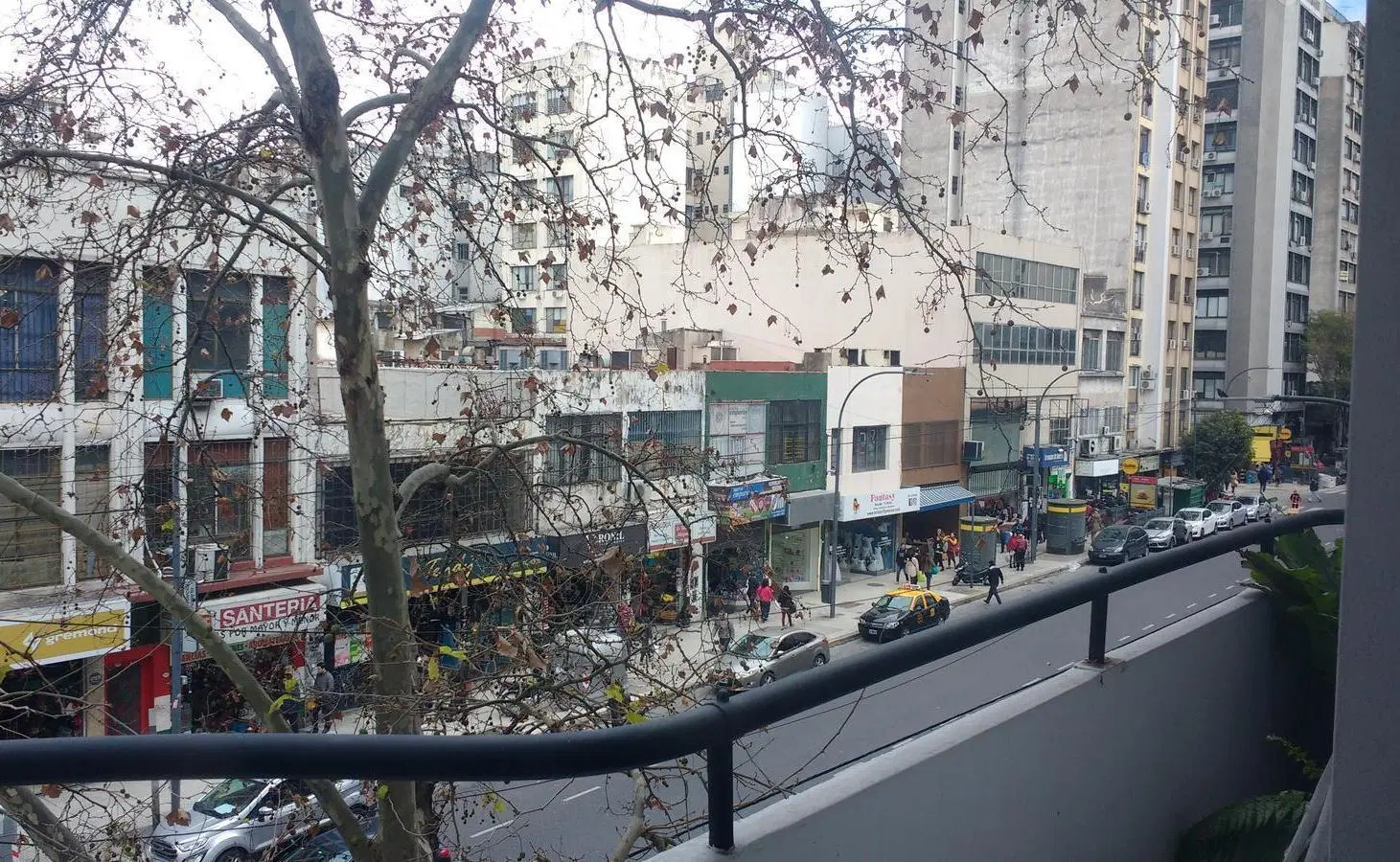 Venta Departamento 3 ambientes Balvanera al frente con balcón luminoso 2
