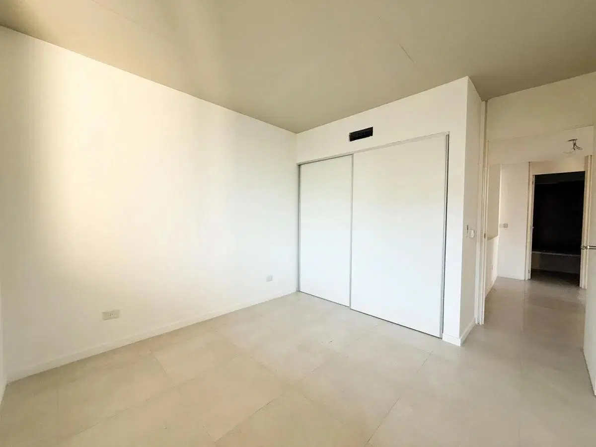 Venta departamento 4 ambientes Dependencia en San isidro 3