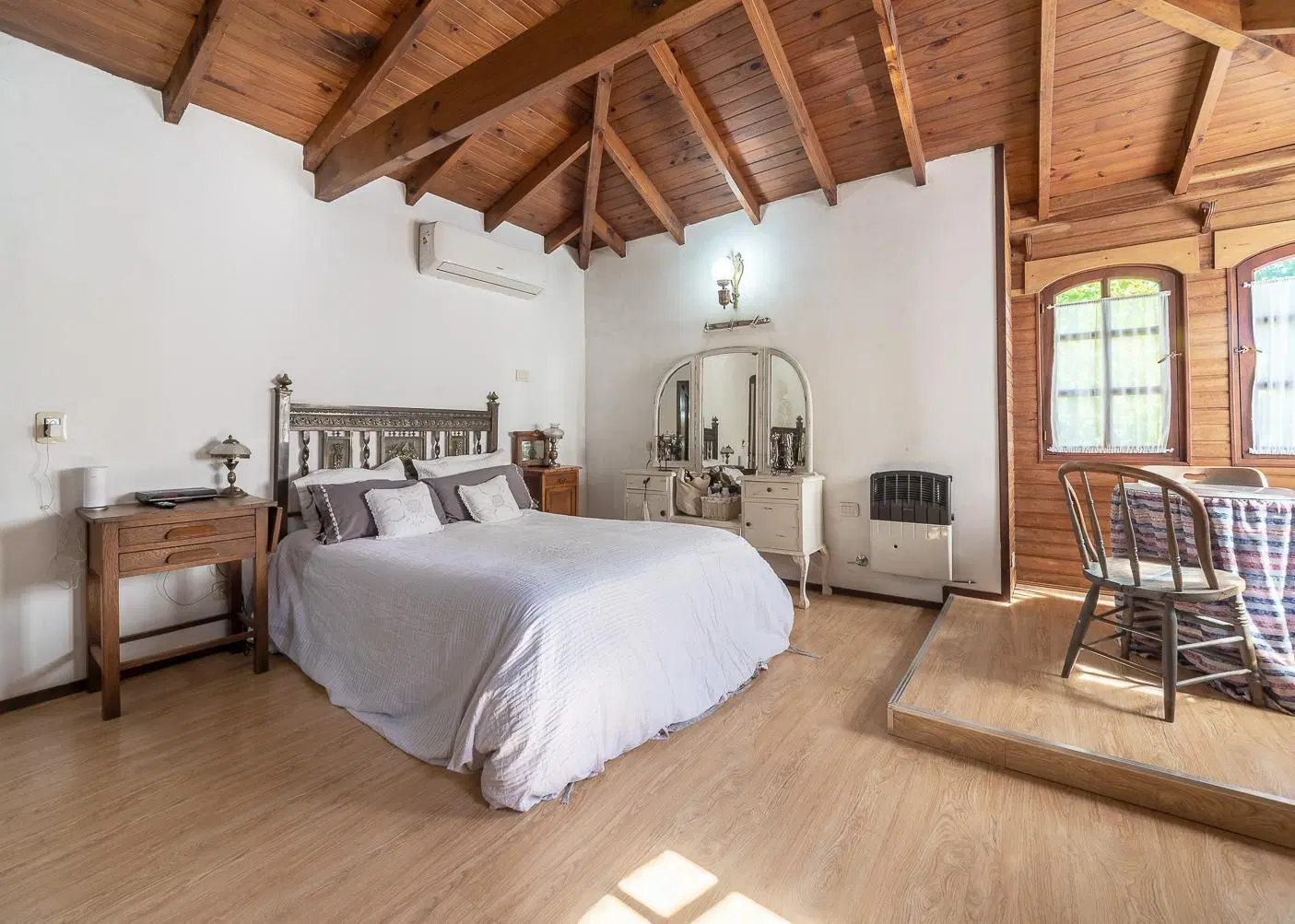 Venta casa 5 ambientes Mapuche Country Club, Pilar. 5