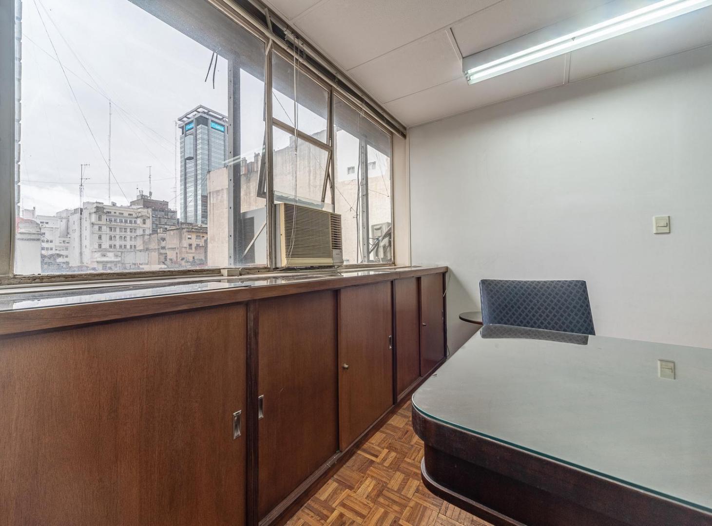 VENTA OFICINA MICROCENTRO SAN NICOLAS