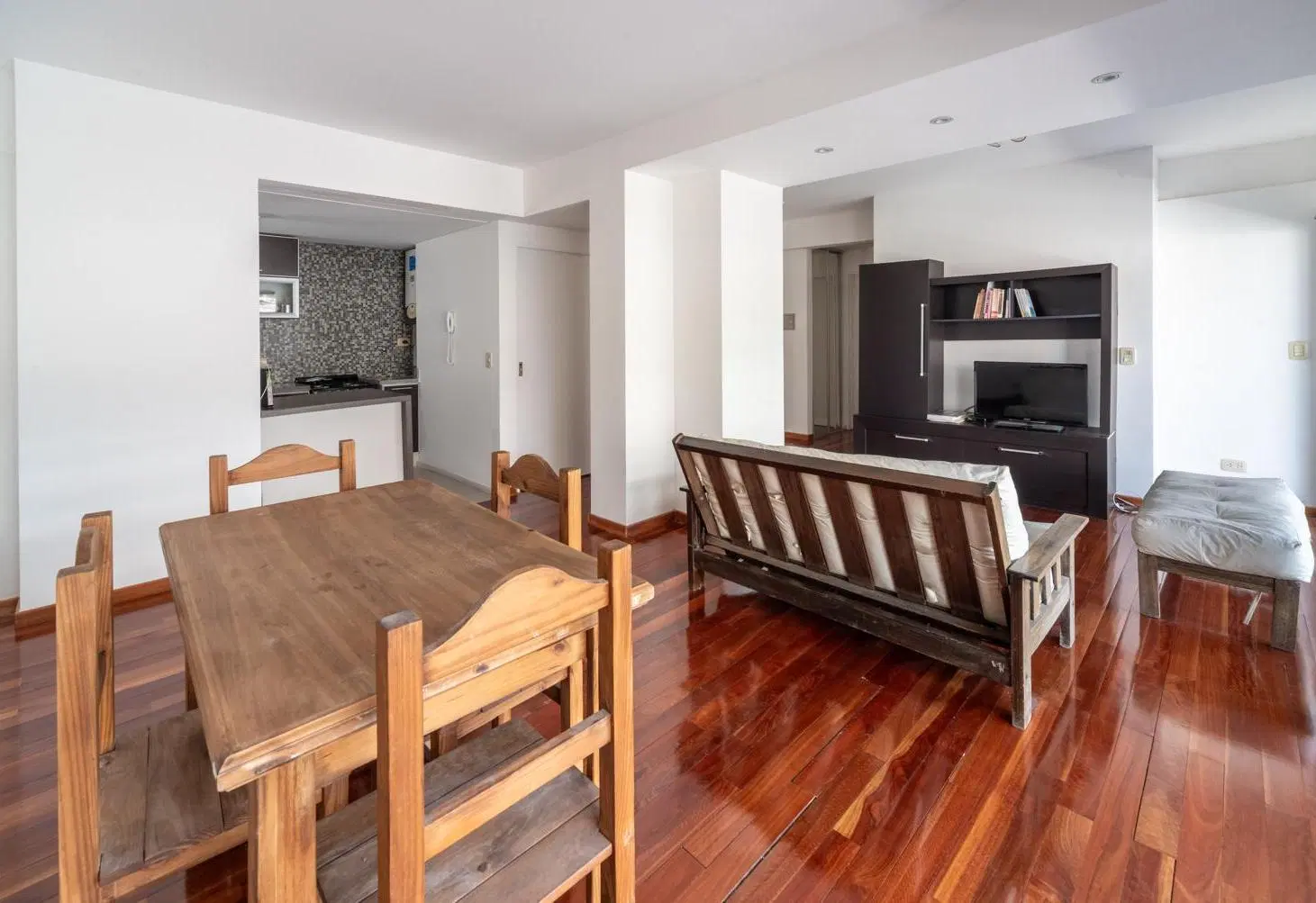 Venta Departamento 2 ambientes Belgrano, con terraza propia 3