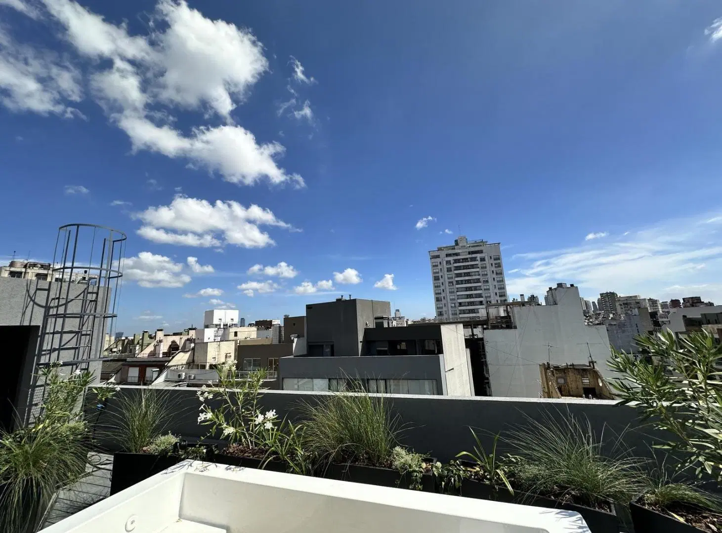 Venta departamento monoambiente con balcon en Palermo 8