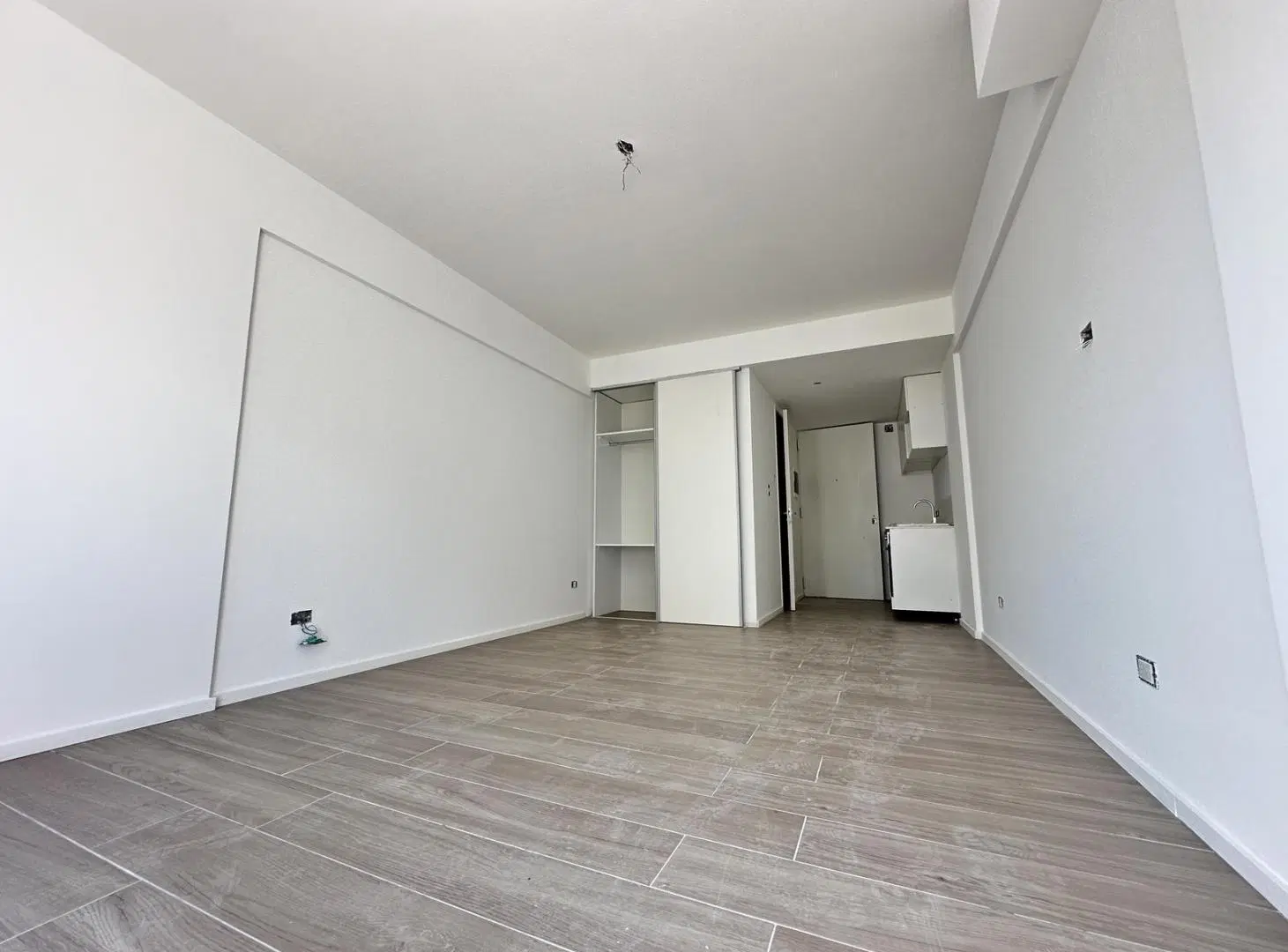 Venta departamento monoambiente con balcon en Palermo 5