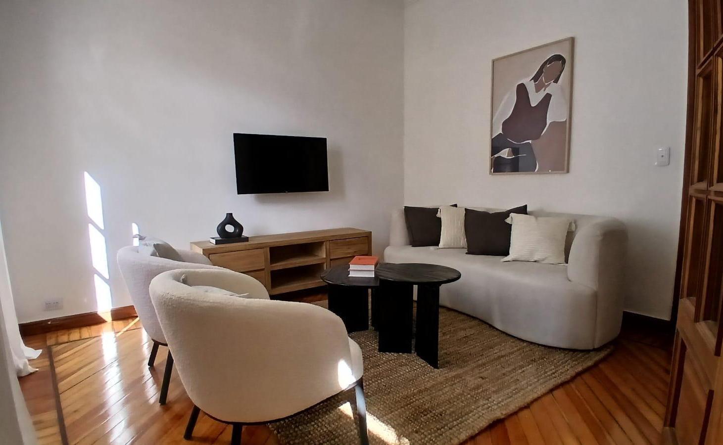 Foto de Alquiler temporario Departamento 2 ambientes Recoleta con amplio living, imagen 3