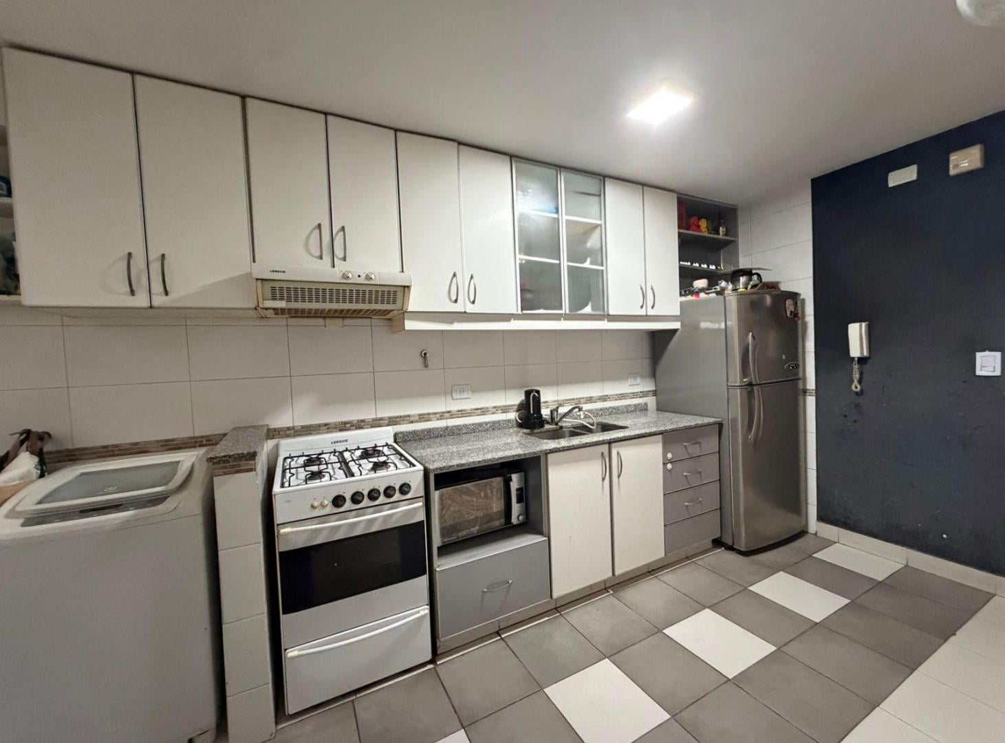 Foto de VENTA DEPARTAMENTO 3 AMBIENTES BOEDO CON COCHERA, imagen 5