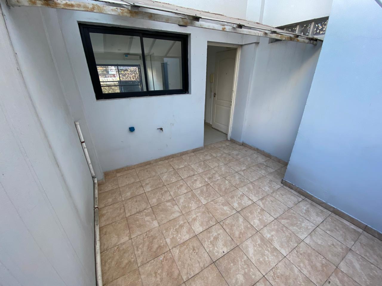 Foto de VENTA DEPARTAMENTO MONOAMBIENTE FLORESTA, imagen 5