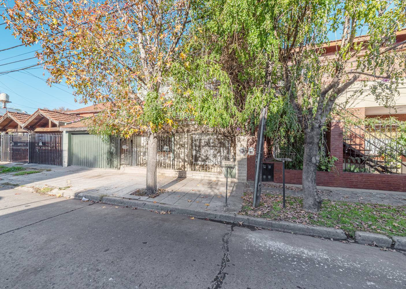 Foto de Venta Casa 4 ambientes Carapachay, Vicente López, imagen 2
