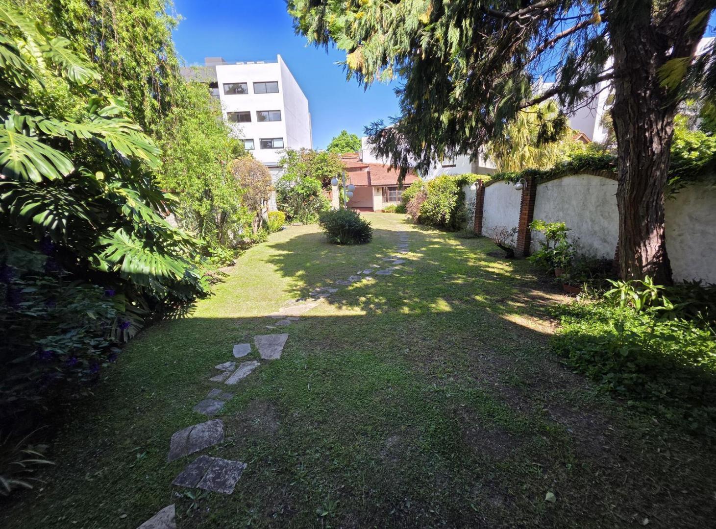Foto de VENTA Casa de 3 niveles sobre lote de casi 500 m² Villa Devoto, con, imagen 2