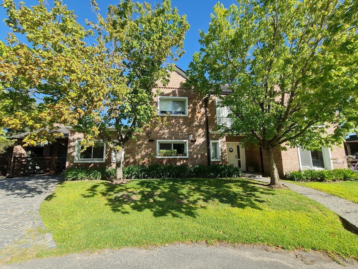 Venta Casa en Talar del Lago I 2