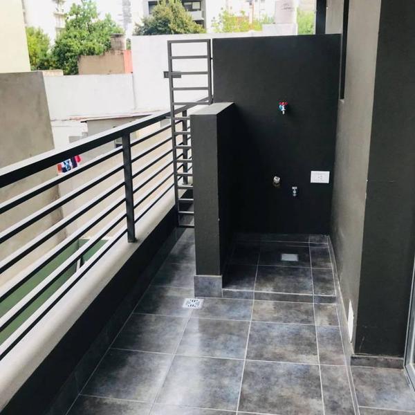 Foto de VENTA DEPTO 2 AMB CON BALCON PISO 12 SOBRE JB JUSTO Y VERA APTO, imagen 3