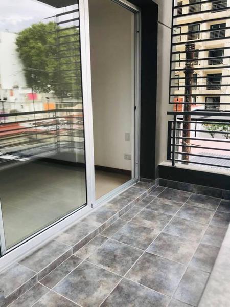 VENTA DEPTO 2 AMB  CON BALCON PISO 12 SOBRE JB JUSTO Y VERA APTO PROFESIONAL