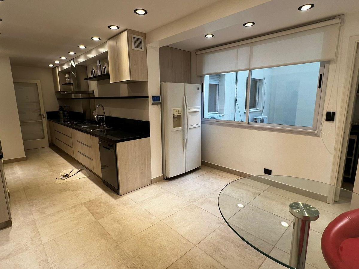 Venta Gran Departamento 5 Ambientes en Almagro Totalmente Reciclado 4
