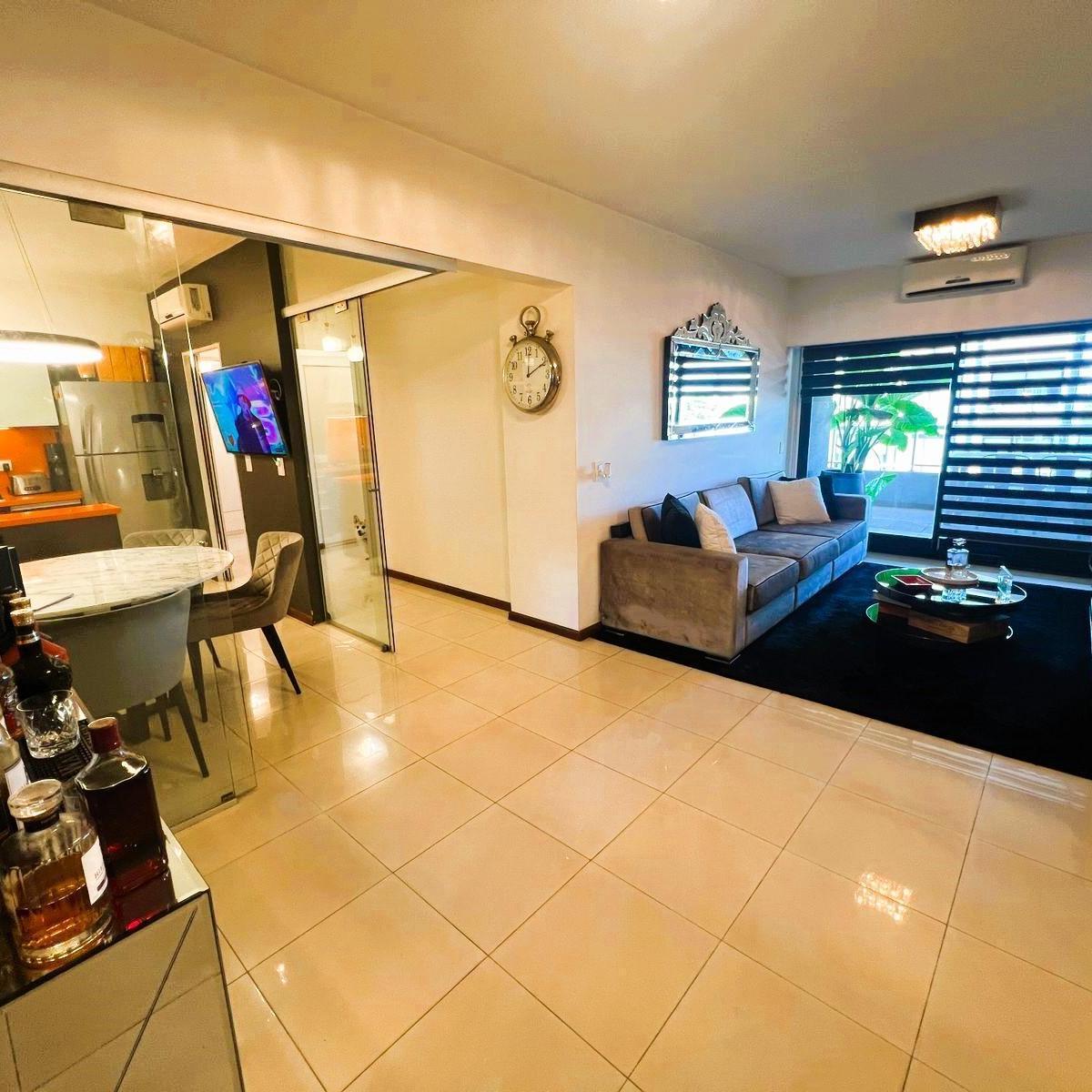 Impecable Departamento - Villa Devoto - Venta. 4 Ambientes C/cochera y Balcón Terraza. 1