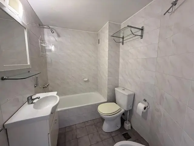 Departamento 2 amb c/cochera al fente en San Isidro 5