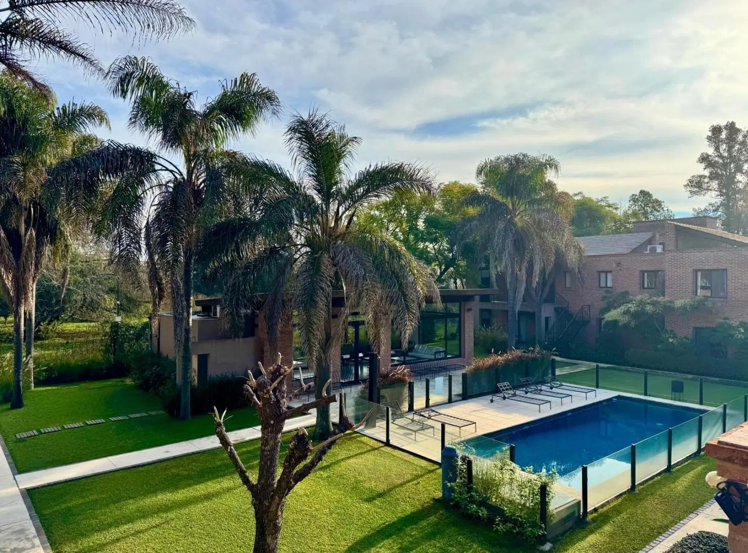 Hermoso dúplex - Condominio La Esquina, Pilar 2