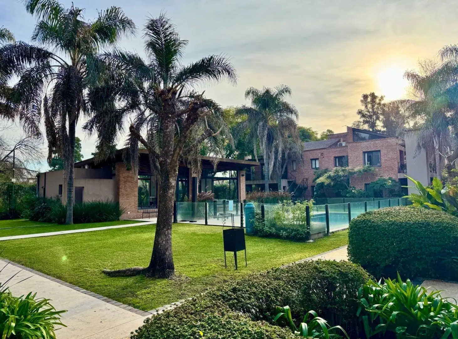 Hermoso dúplex - Condominio La Esquina, Pilar 5